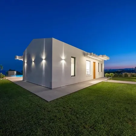 Villa White Blossoms *